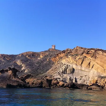 فندق Puntamajata ريالمونتي