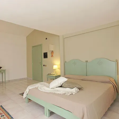 Puntamajata Hotel 4*
